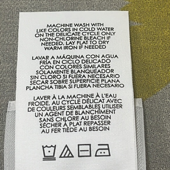 Cabi Sleeveless Flowy Top - Picture 5 of 7